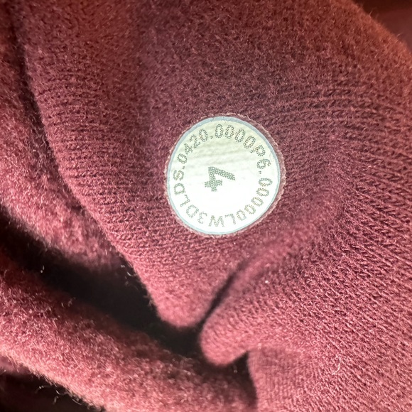 Lululemon Athletica Burgundy Pullover Hoodie with Front Pocket women’s size 4 - Picture 6 of 6